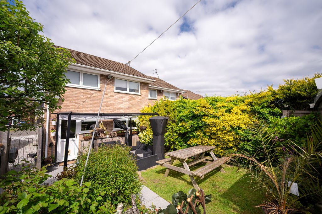 Cornwall Drive Grassmoor